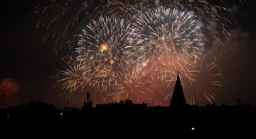 Hogyan vált a tűzijáték a szilveszter részévé?