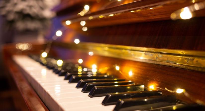 Újévi gála rangos fellépőkkel a Bartók Kamaraszínházban