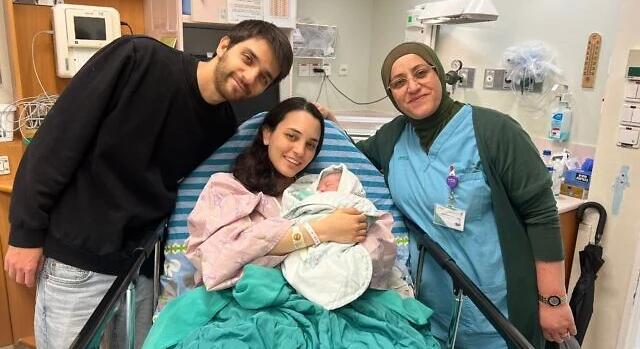 2025-ben több mint 69 000 izraeli hagyta el az országot, miközben a népesség elérte a 10,18 millió főt