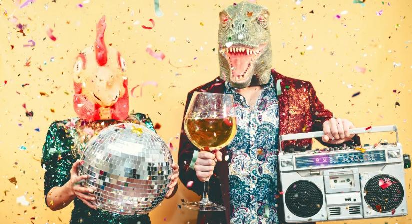 Újévi szokások a világ körül: 51 meglepő hagyomány, amitől le fog esni az állad