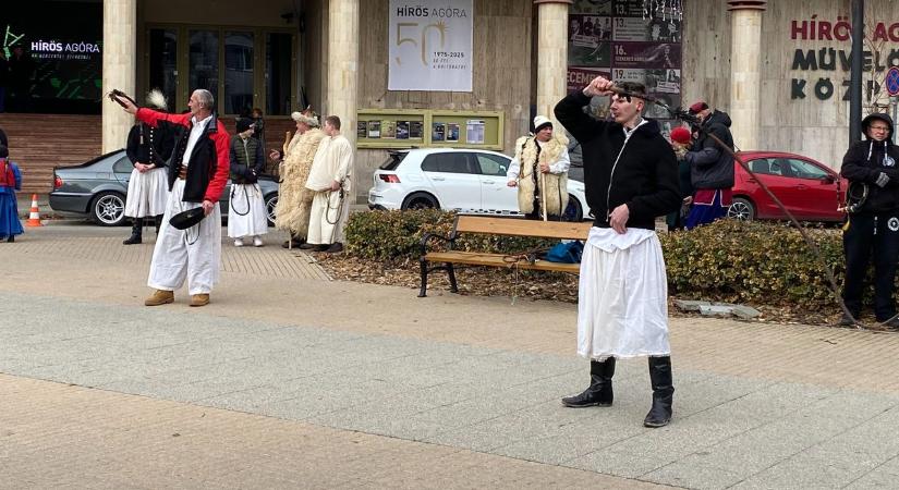 Egymást érték az ostorcsapások Kecskeméten – fotók, videó