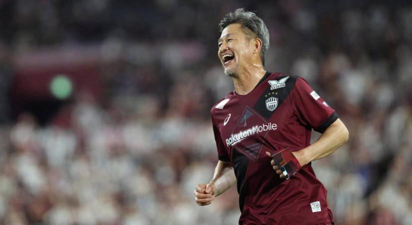 „Ha nem lettem volna focista, nem tudnék élni” – Kazu király 59 évesen sem gondol a visszavonulásra