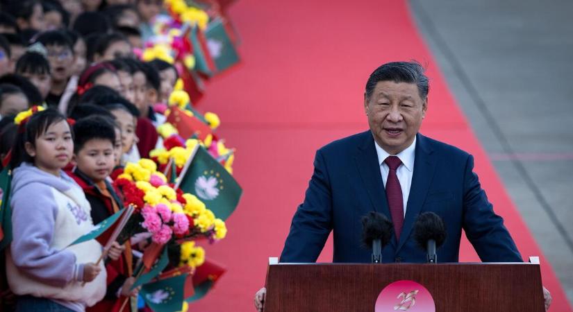 Kína és Tajvan egyesítéséről beszélt Hszi Csin-ping újévkor