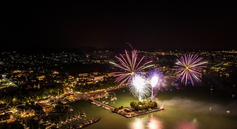 Szilveszteri programdömping a Balatonnál: buli, tűzijáték, koncert