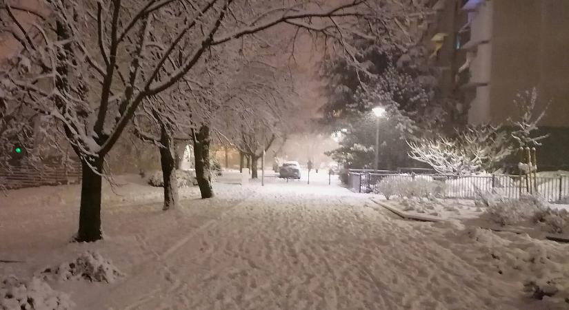 Szilveszterre ér ide a havazás, fehérbe borul az ország az év utolsó napjára