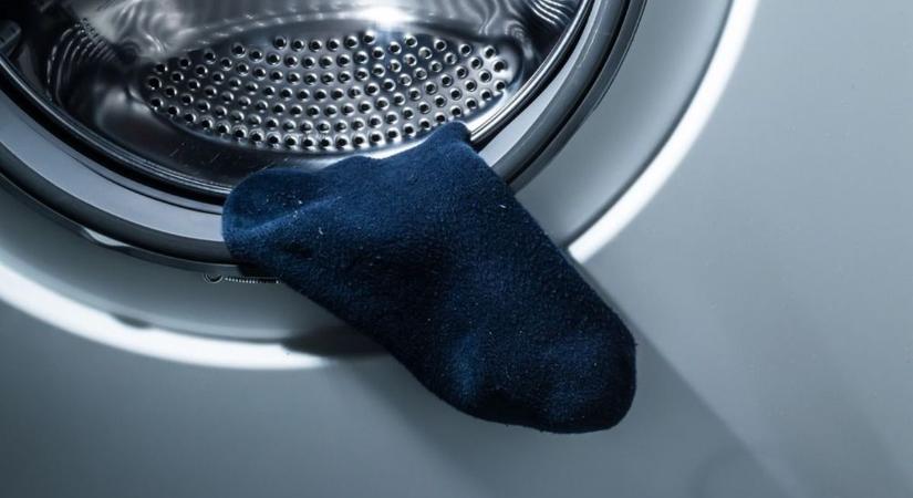 Nem csak büdös lehet: halálos veszélyek rejtőzhetnek a zokniban