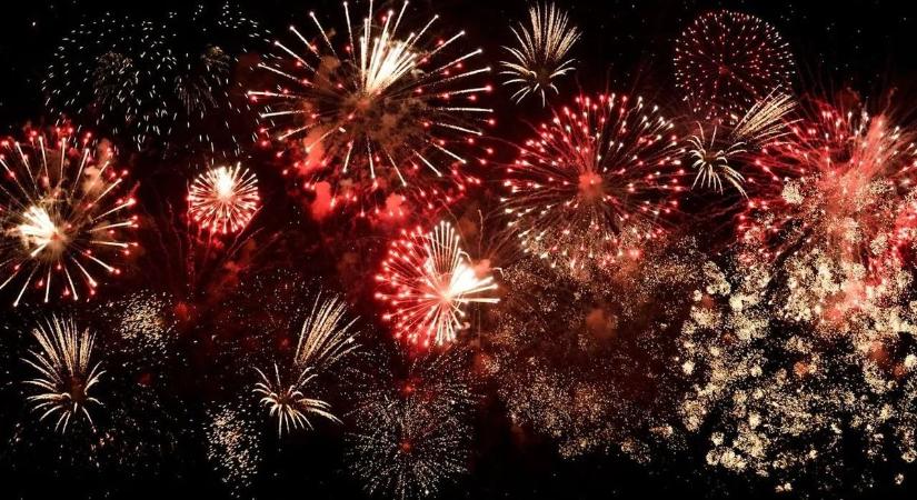 Szabályozzák a szilveszteri tűzijátékozás idejét a Balaton-parton