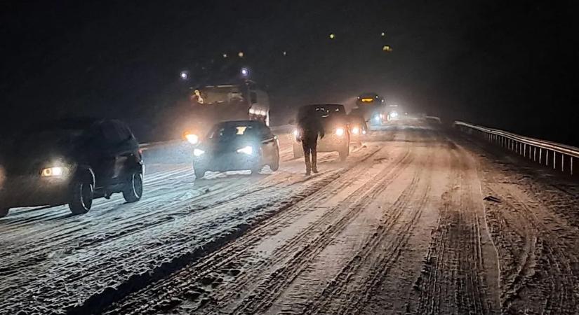 Itt van a bejelentés, amitől mindenki rettegett: szilveszter este hózápor zúdul az országra