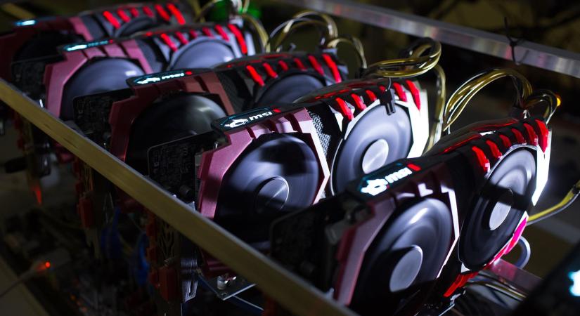 Oroszországban hamarosan akár 5 év börtön is járhat az illegális kriptovaluta-bányászatért