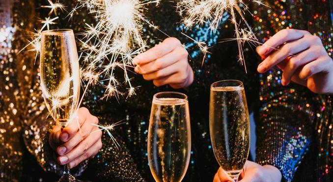 Szilveszteri versfelismerő: kitalálod, mely magyar költők írták ezeket az újévi sorokat?