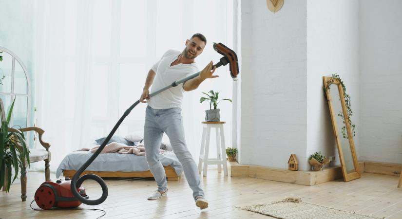 „Elvonul 40 percre a vécére és akkor kerül elő, amikor már kész vagyok.” – Hogyan vonja ki magát a pasid a segítés alól?