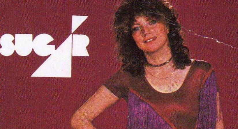 A Sugár gyönyörű reklámarca volt a 80-as években: Liener Márta 68 évesen fürdőruhás fotókon pózol