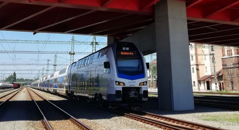 MÁV: több járművet állítanak forgalomba az év végi, újévi időszakban bizonyos vonalakon