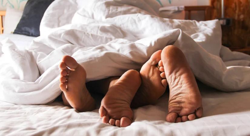 Intimitás gyerek után? Ezzel az egyszerű lépéssel újra forró lesz a hangulat a hálószobában