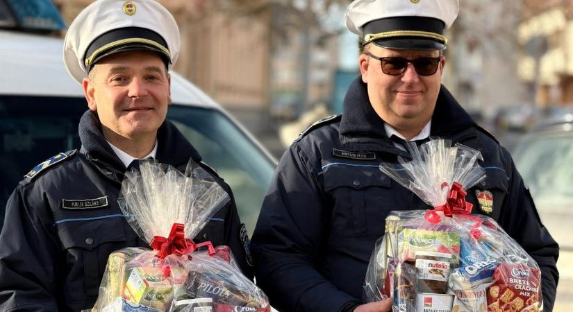 Jutalmakat kaptak a vasi rendőrök - fotók