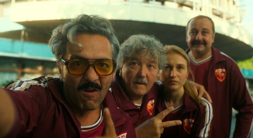 PREMIER! A tévében láthatjuk a gombfocis filmet Scherer Péterrel és Patrick Duffyval, a Dallas Bobbyjával - Lepattanó (VIDEÓ)