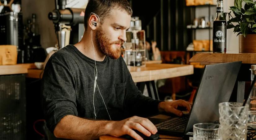 Tönkremehetnek jövőre a kisebb számítógépgyártók