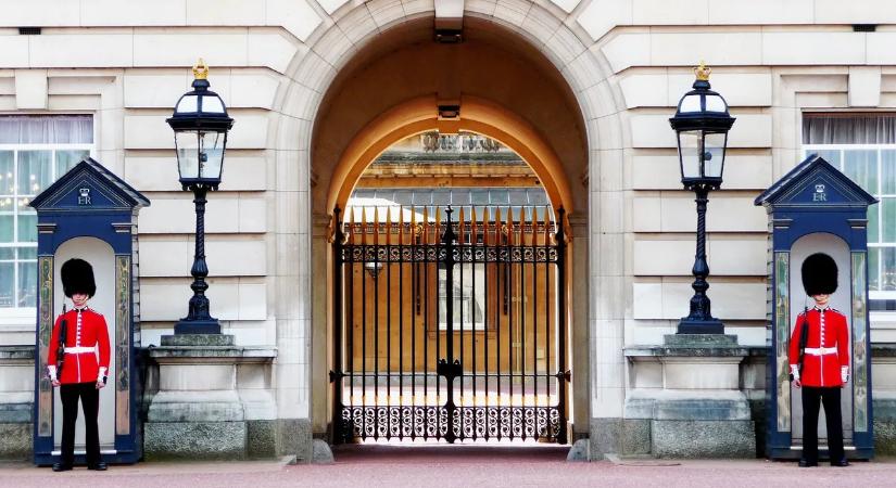 Hírességek, akik visszautasították a királyi kitüntetéseket