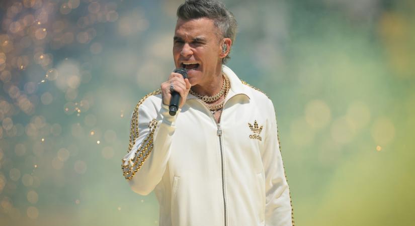 Robbie Williams ritkán látott lánya 13 évesen berobbant a filmvilágba