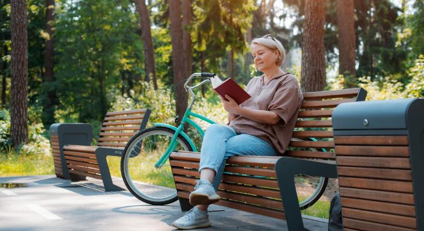 Különleges ülő alkalmatosságok szolgálják a pécsiek kényelmét