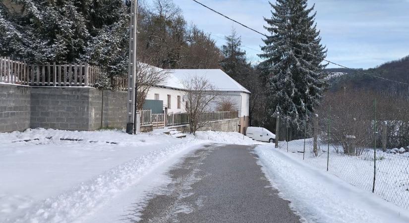 Ajka is havas reggelre ébredt az év első napján