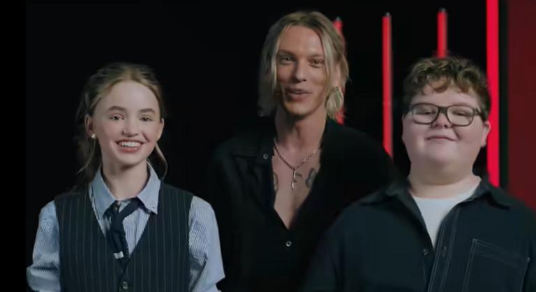 Videóban üzentek a magyaroknak a Stranger Things sztárjai