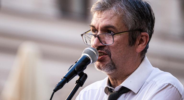 „Lehet űrkutató nemzetnek hazudni magunkat” – Hadházy Ákos beleállt Kapu Tiborba