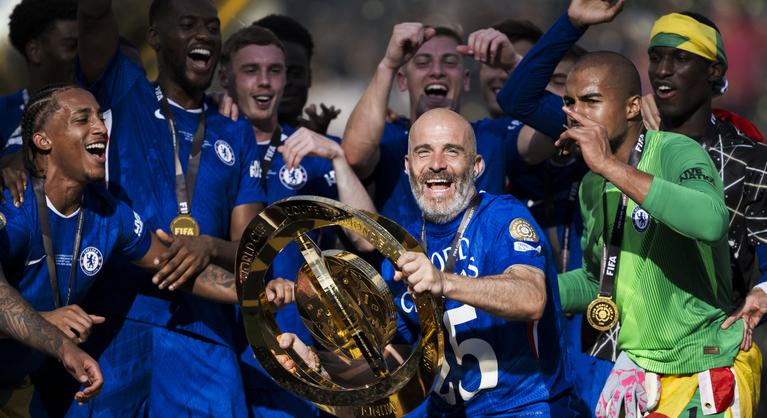 Újévi sokk: kirúgta klubvilágbajnokságot nyerő edzőjét a Chelsea