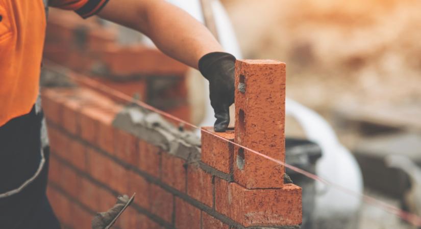 Így változtak mától az egyszerűsített foglalkoztatás szabályai