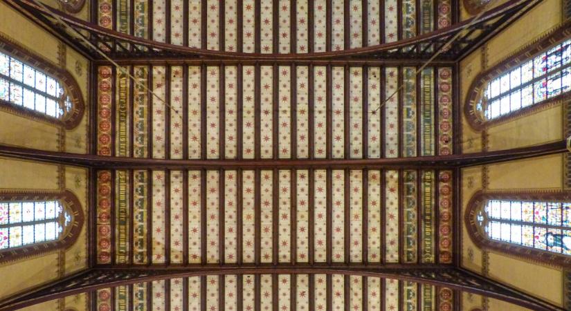 Ilyen volt az amszterdami templom, amit tűz pusztított el szilveszterkor