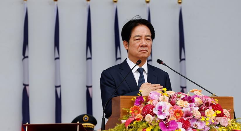 Kemény védelmet ígért a tajvani elnök