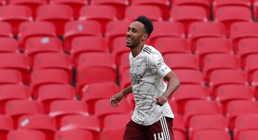 Országa kormánya eltiltott egy teljes futballválogatottat Afrikában