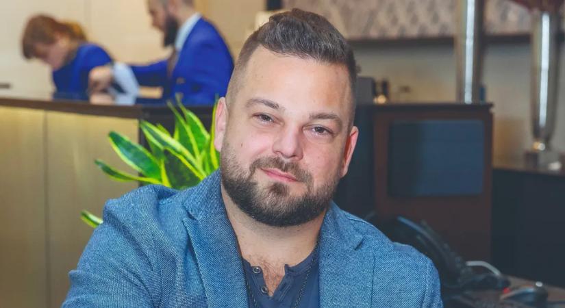 Centiken múlt a tragédia: szilveszterkor karambolozott a Megasztár győztese – részletek csak a Borsban!