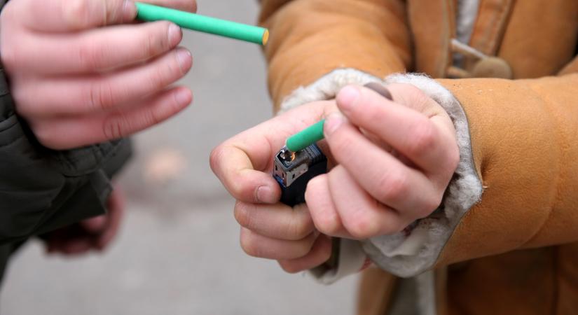 Petárda okozott súlyos kézsérülést egy 14 éves fiatalnak Mosonmagyaróváron