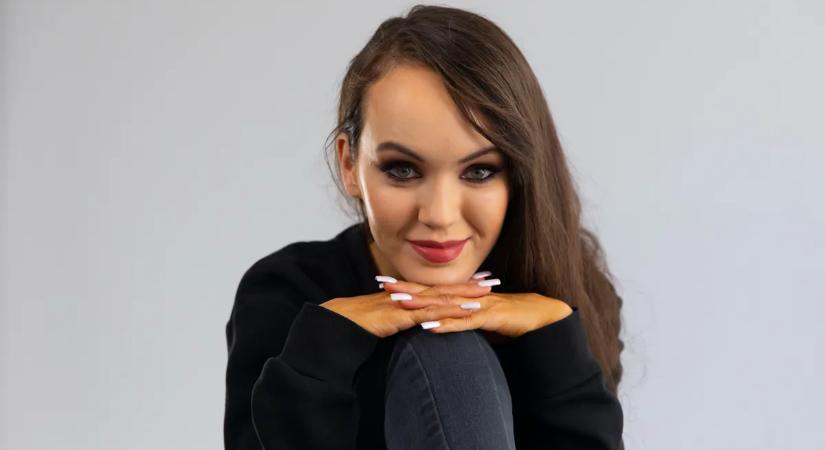 Százezres pezsgővel locsolták, ma már egy tál levesre sem hívják meg – Nagy Ő Virág szilveszteri vallomása