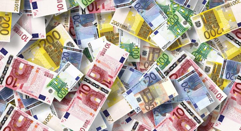 A bolgárok mától euróval fizetnek