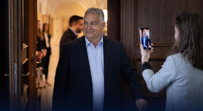 Töretlen Orbán Viktor népszerűsége, Magyar Péter a nyomába sem ér