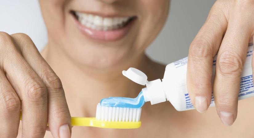 Ez a fogkrém hajból készül, és egészségesebb, mint amit használsz