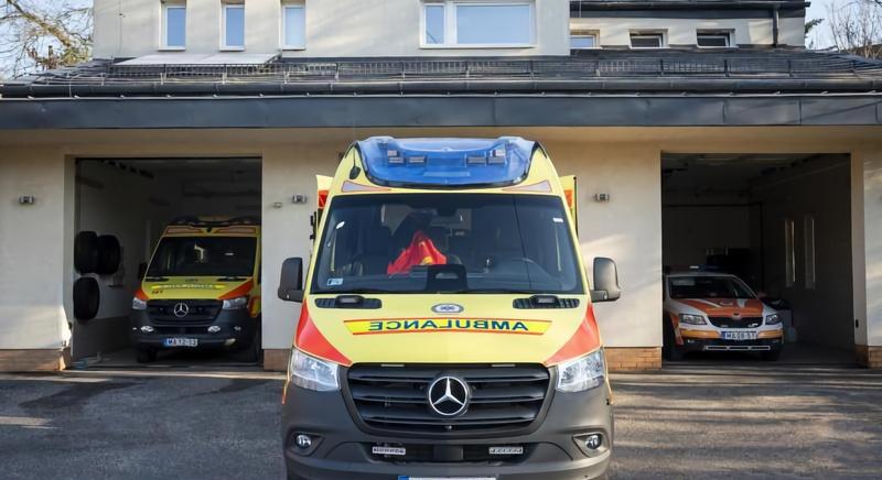 Bőven volt dolguk a mentősöknek szilveszterkor