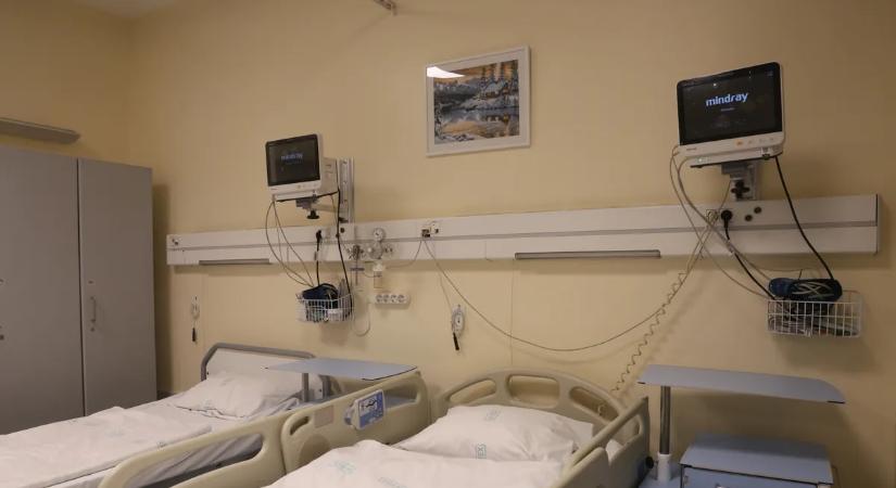 Azonnal műteni kellett a világbajnok sztárlabdarúgót, az élete volt a tét