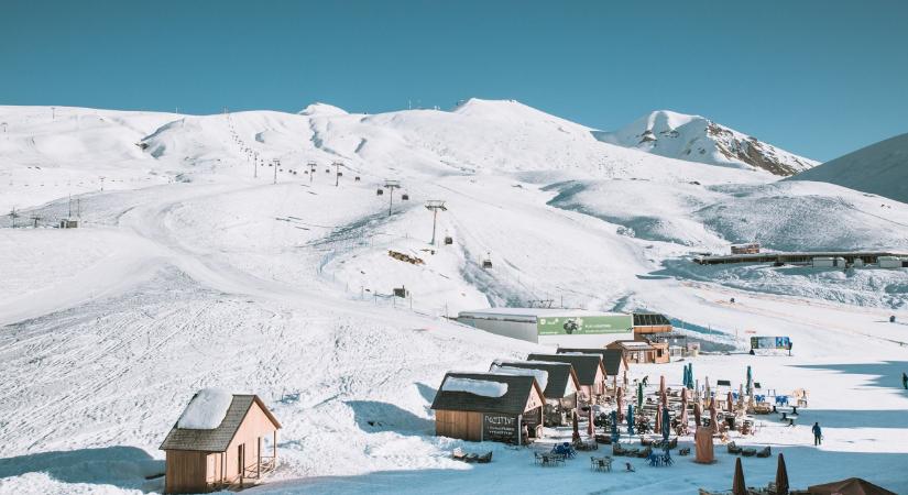 Üresen álló leejtők, csupasz dombok - Szellemjárta síüdülők szerte Európában a klímaváltozás miatt