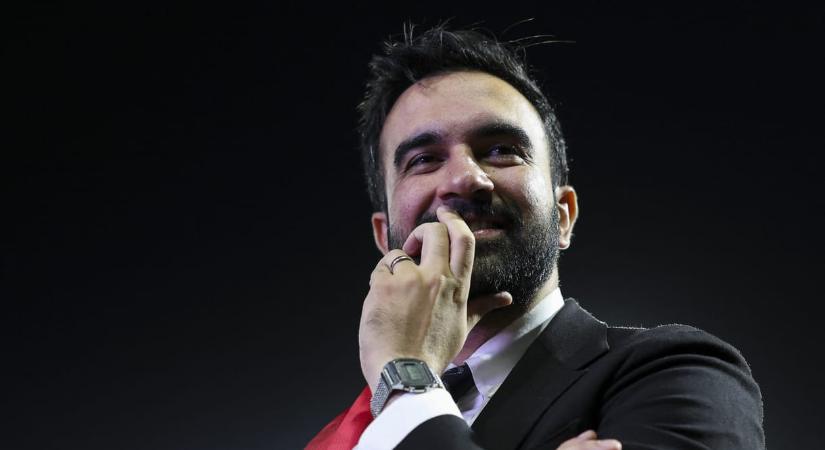 Éjfél után a Koránra tette le esküjét New York polgármestere