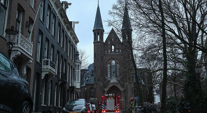 Elpusztult Amszterdam egyik turistalátványossága