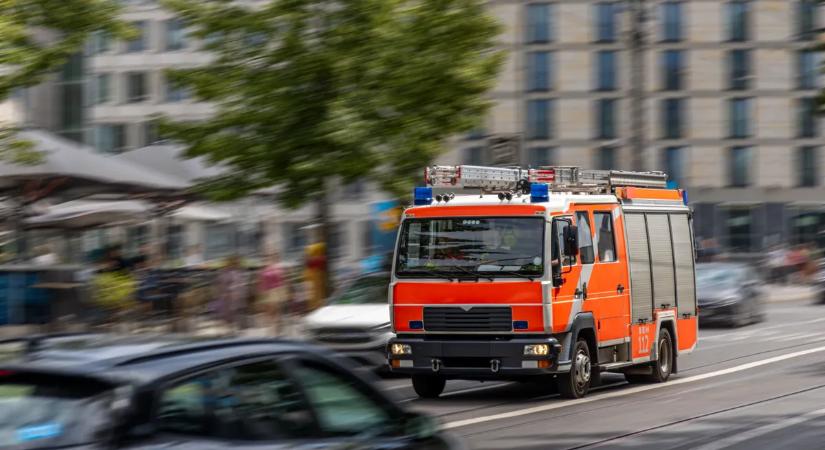 „Épp időben menekültem el” - Kigyulladt a síközpont, futottak az emberek