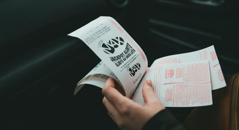 Megszólalt a lottónyertes: véletlenül mellényúlt, így lett az övé a főnyeremény