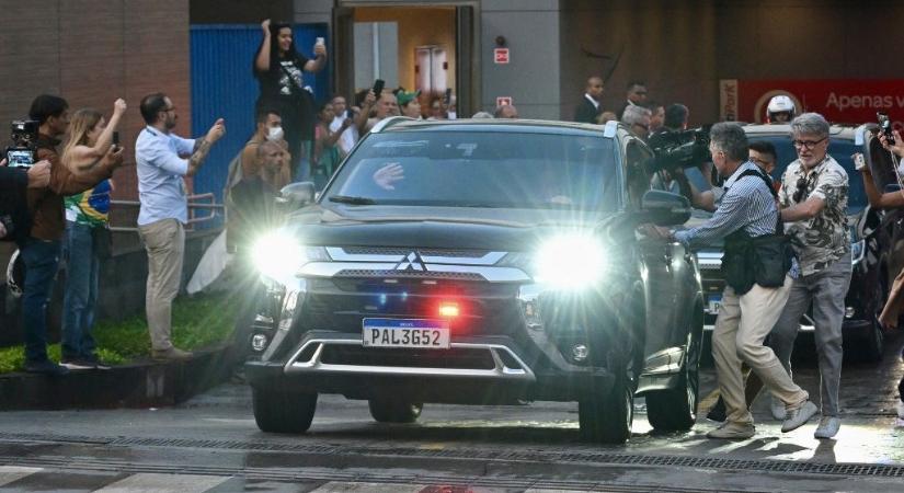 Hiába a sérvműtét, vitték vissza a börtönbe a volt elnököt