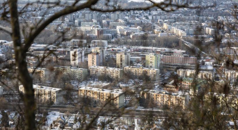 Kettészakadt az ország: brutális hőmérsékleti különbséggel indult a nap