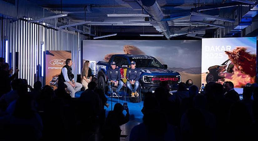 Indul a sivatagi száguldó cirkusz, több magyar a rajtvonalon