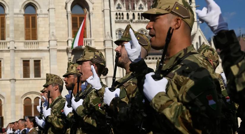 Milliós segítség katonáknak és kormánytisztviselőknek: már igényelhető az otthontámogatás