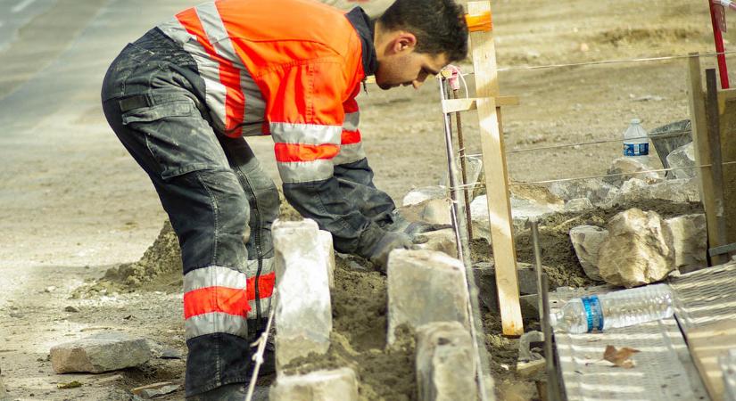 Január 1-jétől 11 százalékkal nőtt a minimálbér, 7 százalékkal a garantált bérminimum